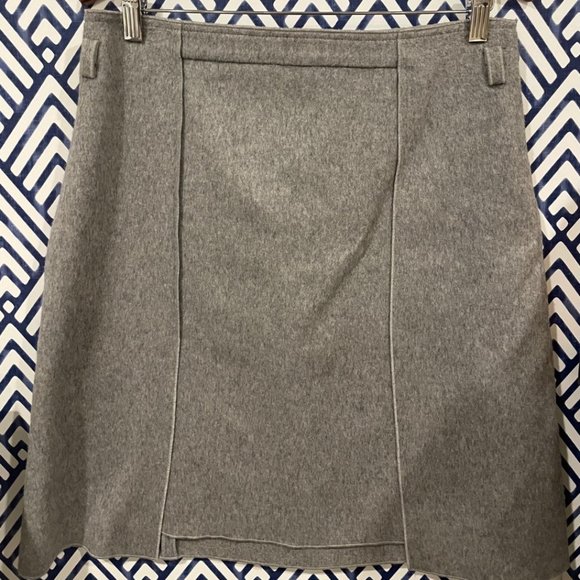 ZARA Felt Skirt - Picture 1 of 4